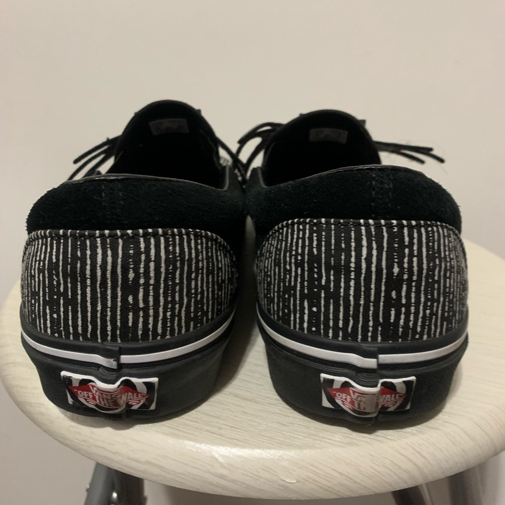 Vans - Picture 4 of 6